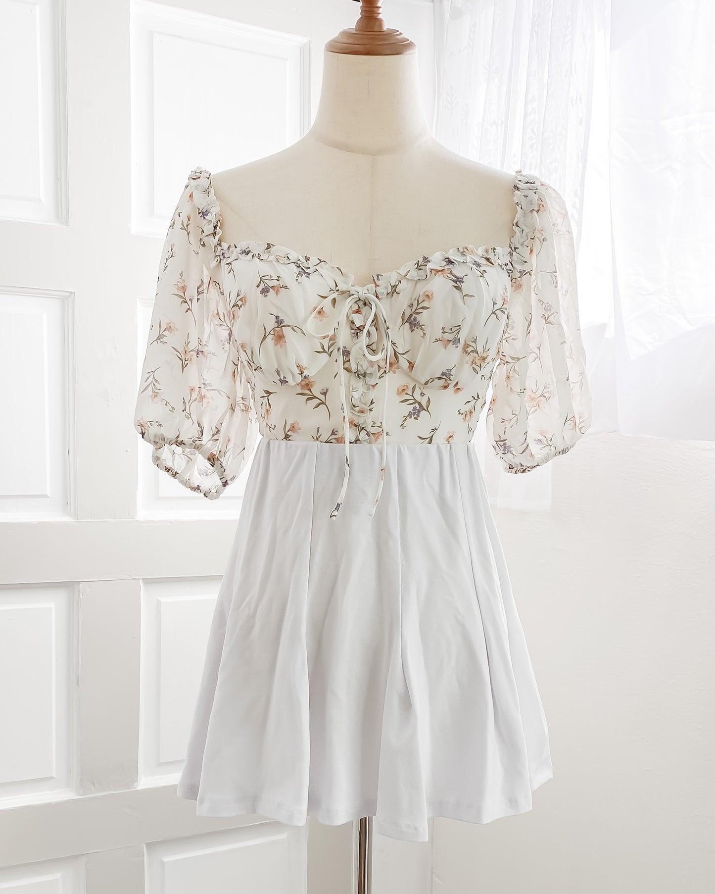 Arielle Floral Ruffle Trim Milkmaid Top