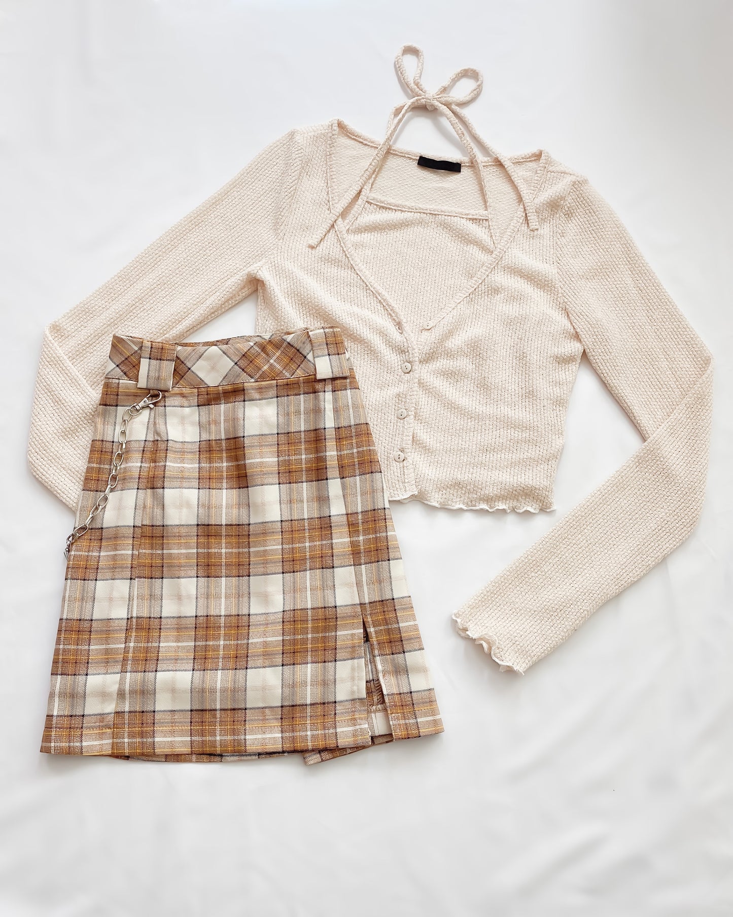 Darcy Glitter Plaid Skirt w/ Chain (Beige)